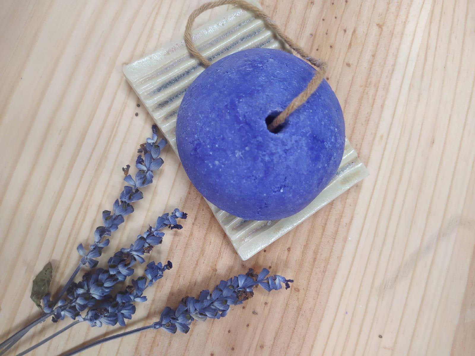 Champô Sólido Regenerador Matizador